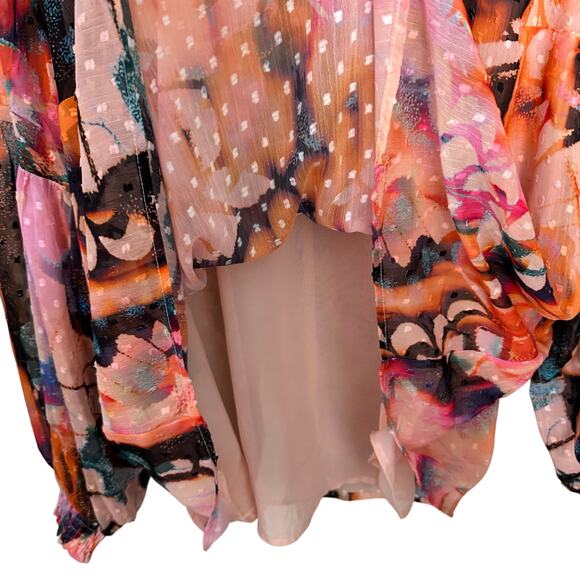 Torrid Chiffon Butterfly Blouse Clip Dot Blouson Sleeve Womens Plus 2/2X - Picture 4 of 9